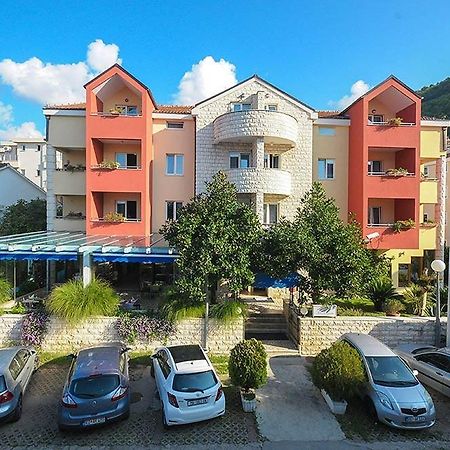 Hotel Aquamarin Budva Kültér fotó