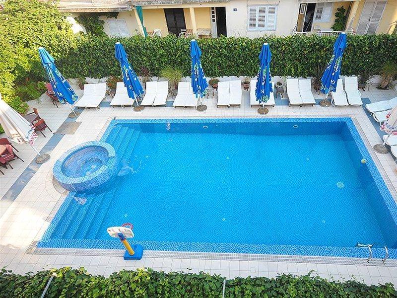 Hotel Aquamarin Budva Kültér fotó