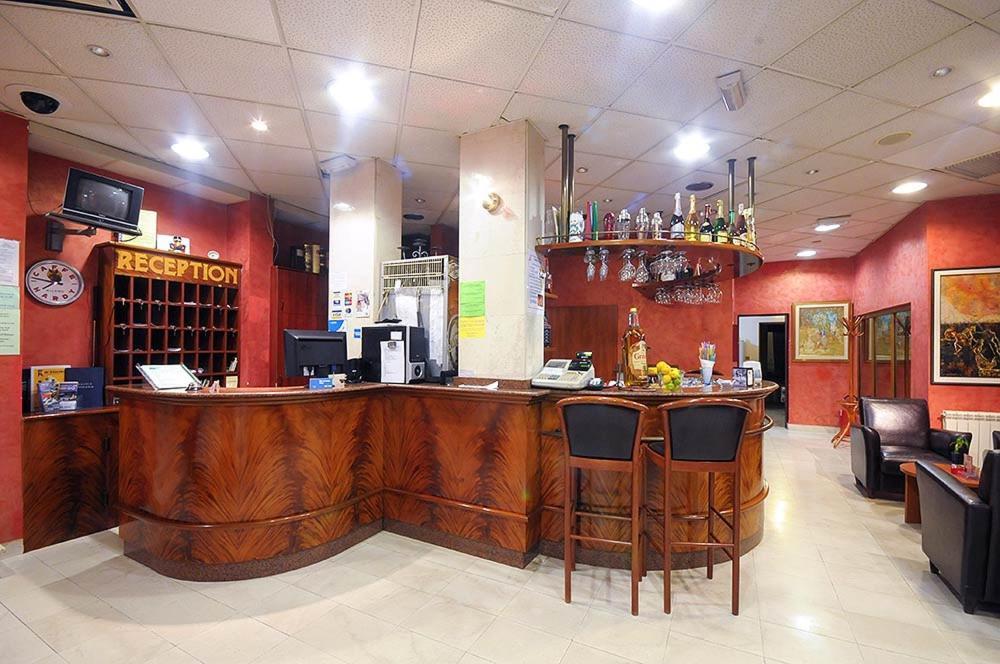 Hotel Aquamarin Budva Kültér fotó