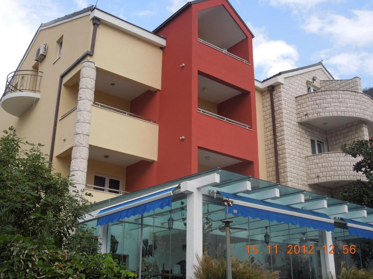 Hotel Aquamarin Budva Kültér fotó