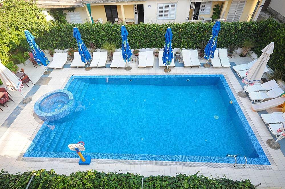 Hotel Aquamarin Budva Kültér fotó